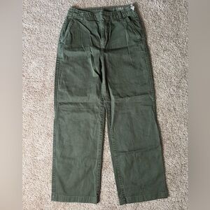 GAP Olive Loose Khaki Pants